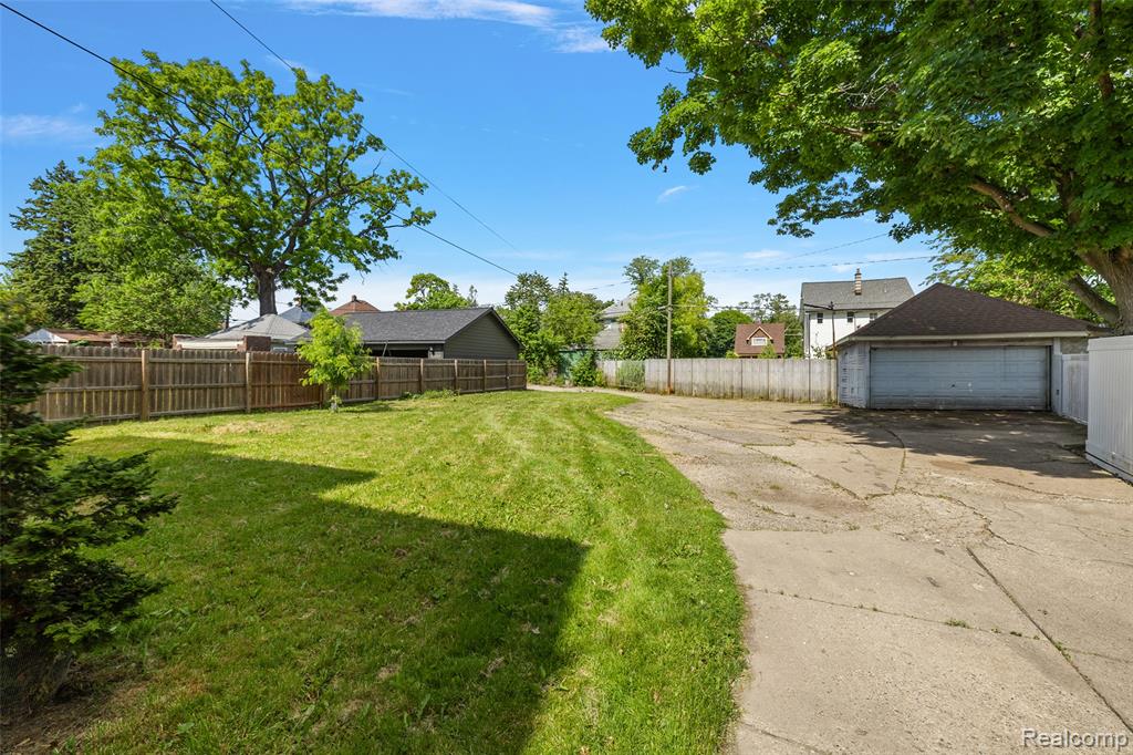 3456 Burns Street, Detroit, MI 48214 — Photo 14