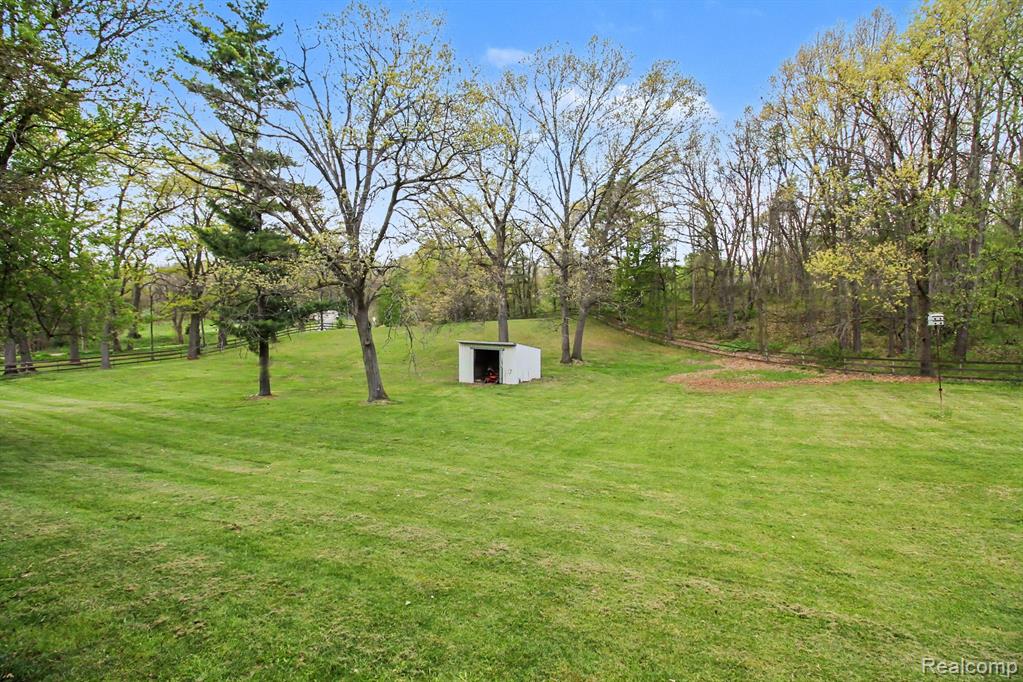 2601 Old Plank Road, Milford, MI 48381 — Photo 32