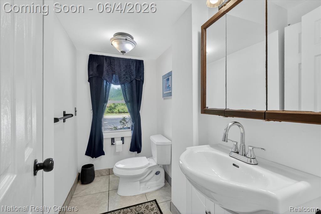 3946 Lakeshore Drive, Newport, MI 48166 — Photo 31