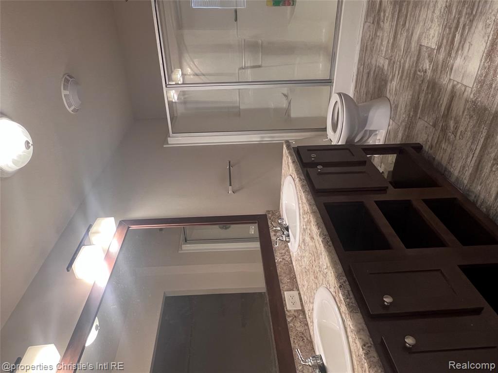 33020 Spruce Court, Lenox, MI 48048 — Photo 15