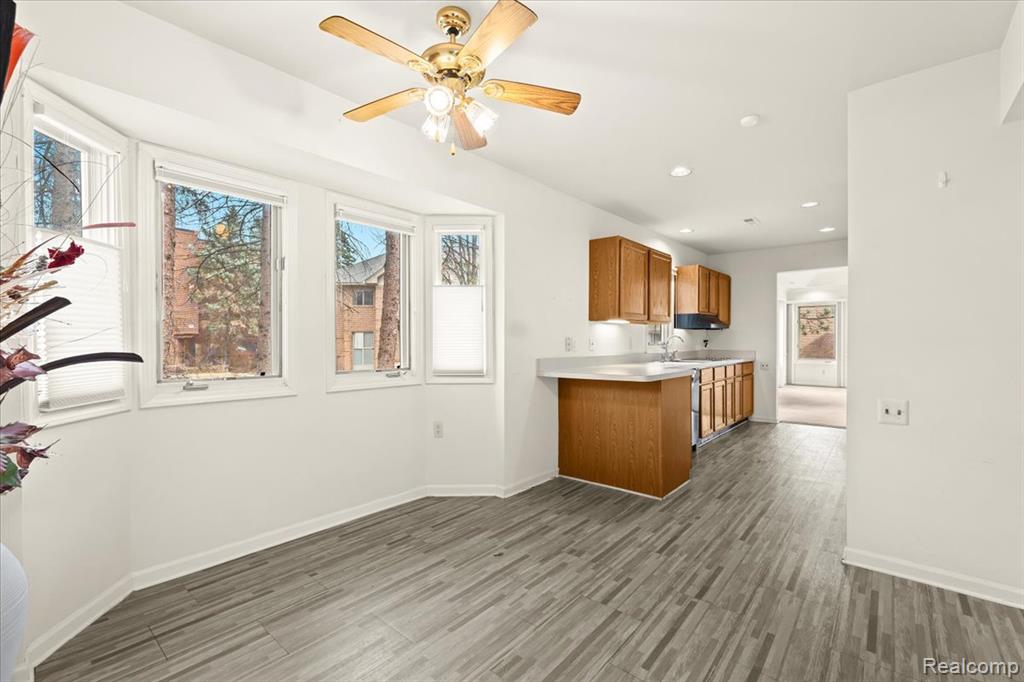 21304 JUNIPER Court, 69, Farmington Hills, MI 48336 — Photo 3