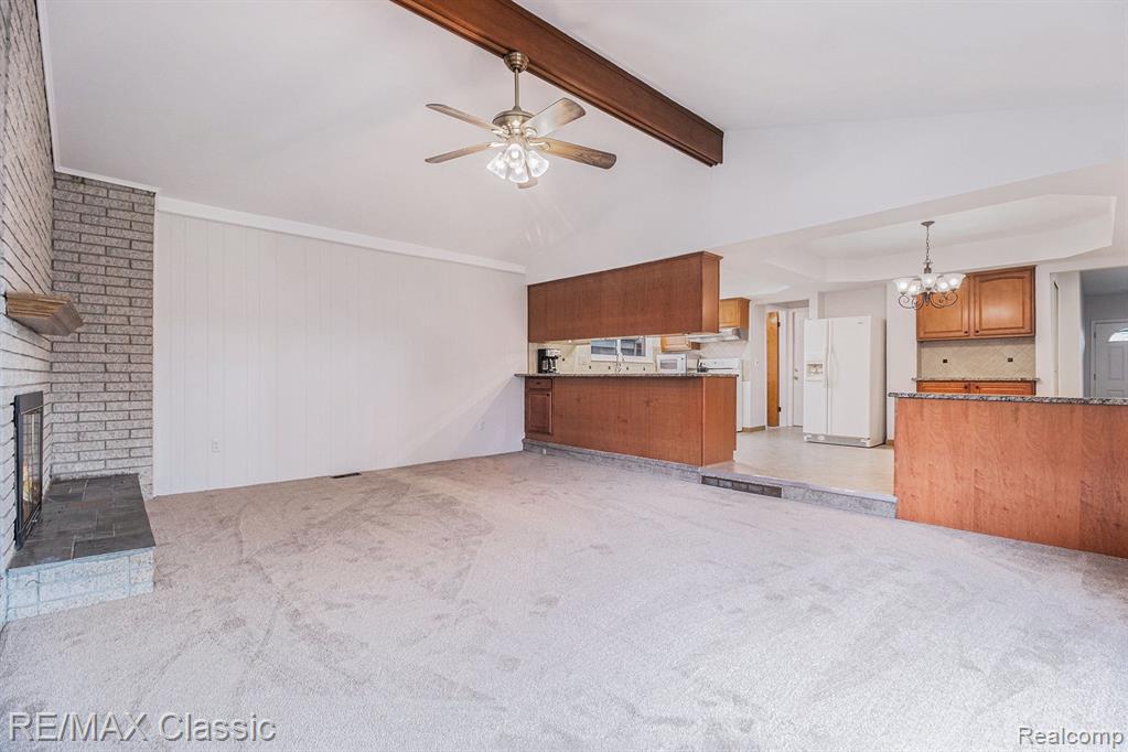 4909 DICKSON Drive, Sterling Heights, MI 48310 — Photo 10