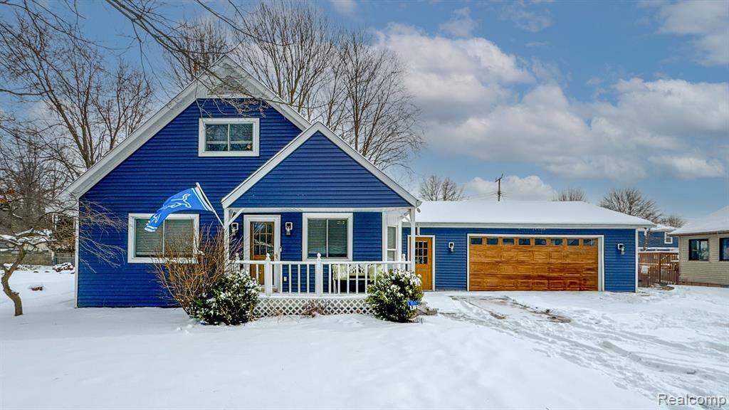 7631 LAKE PARK Road, Ira, MI — front exterior