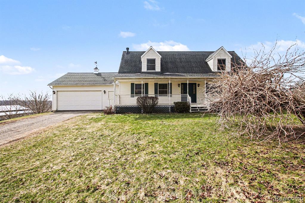 8806 Bergin Road, Howell, MI 48843 — Photo 2