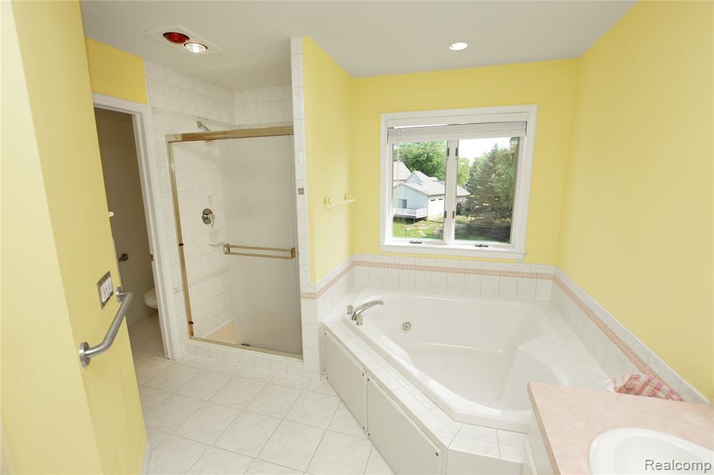 6476 Stonebrook Lane, Flushing, MI 48433 — Photo 19