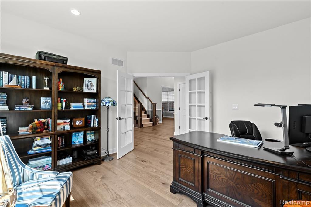 47695 Wales Court, Novi, MI 48167 — Photo 23