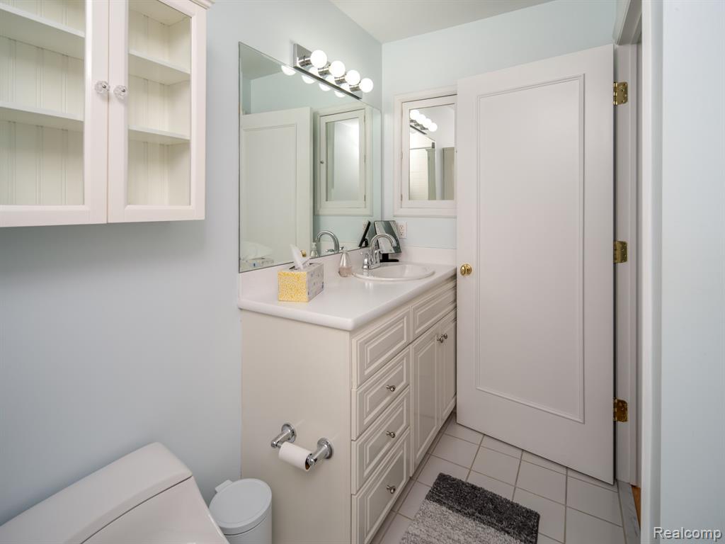164 Ashley Mews Drive, 47, Ann Arbor, MI 48104 — Photo 10