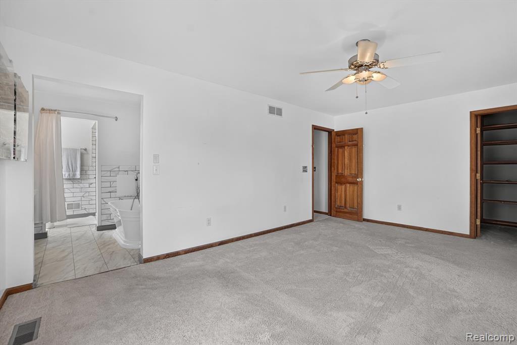 6888 Slawski Drive, Fowlerville, MI 48836 — Photo 23