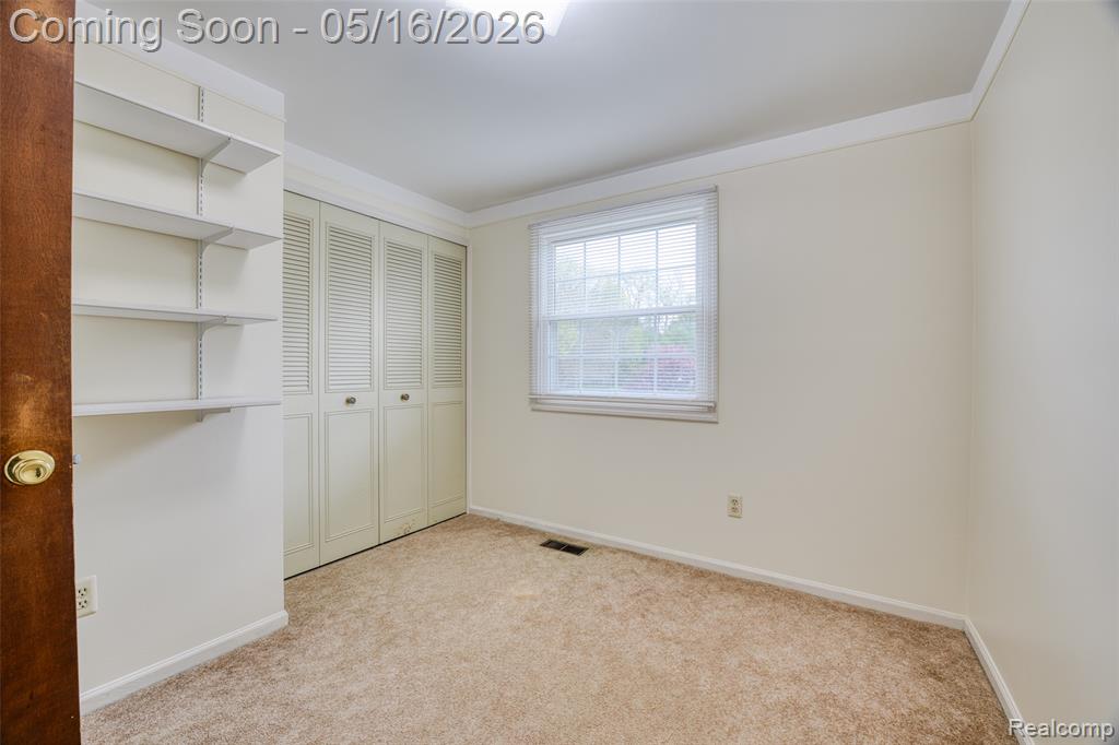 6295 Vernmoor Drive, Troy, MI 48098 — Photo 28