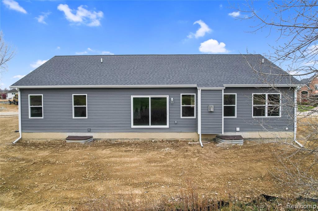 9161 Copper Ridge Drive, Davison, MI 48423 — Photo 24