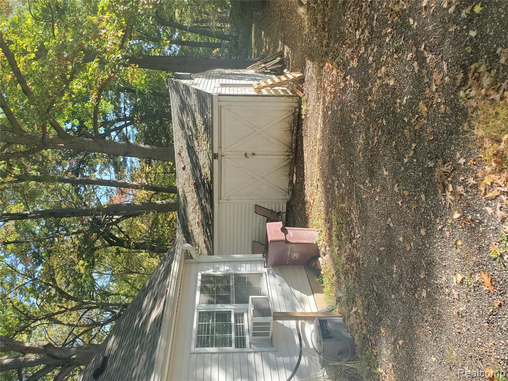 4552 Van Atta Road, Okemos, MI 48864 — Photo 4