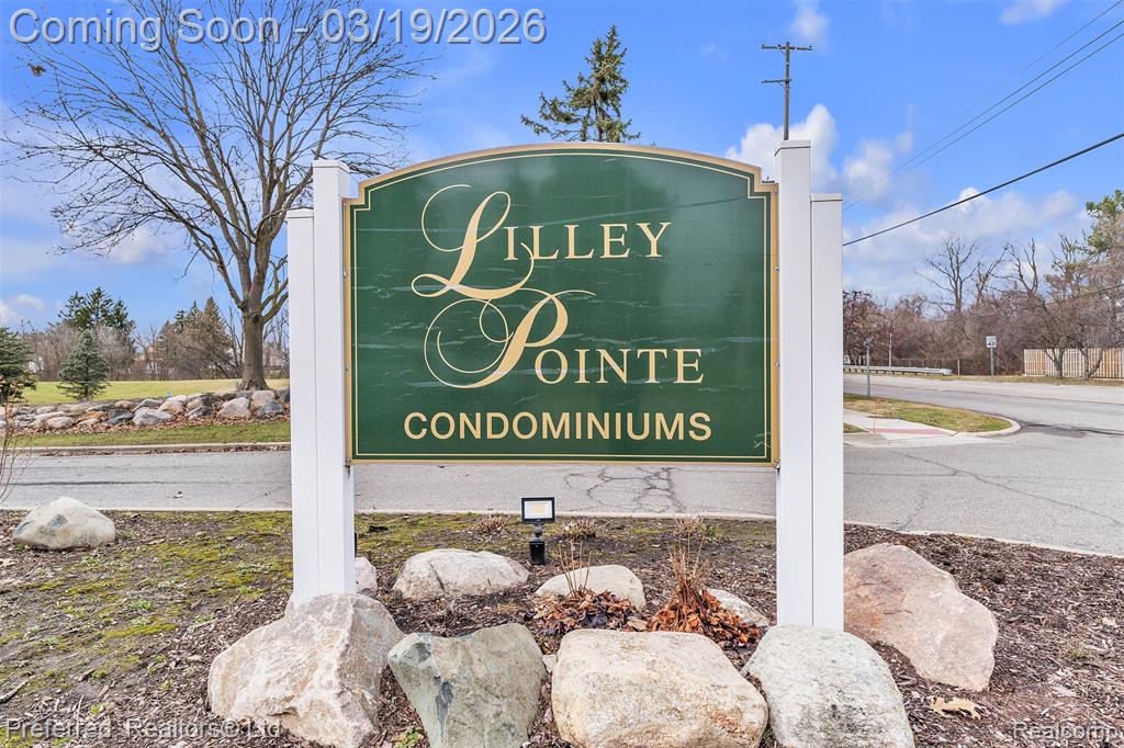 42751 Lilley Pointe Drive, Canton, MI 48187 — Photo 47