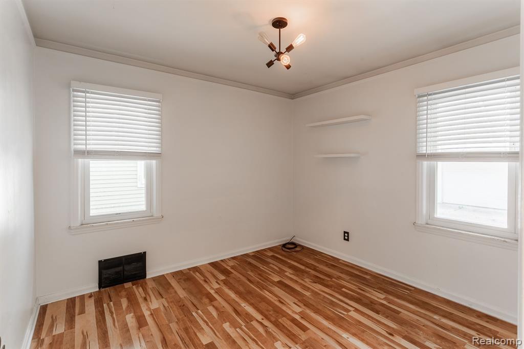 4346 BIDDLE Street, Wayne, MI 48184 — Photo 16