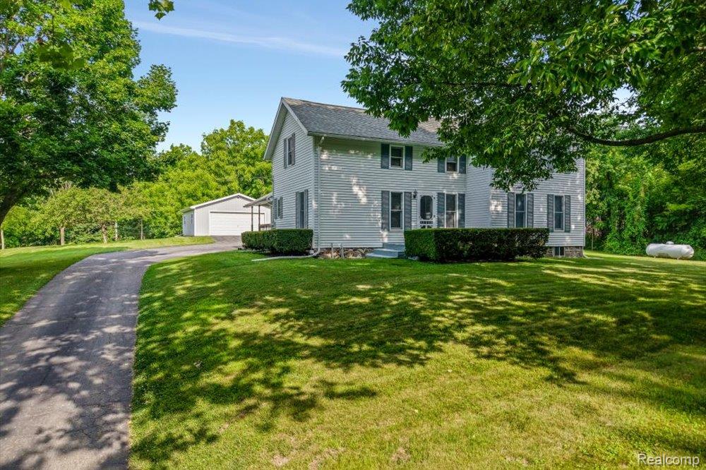 9393 N Gregory Road, Fowlerville, MI 48836 — Photo 2