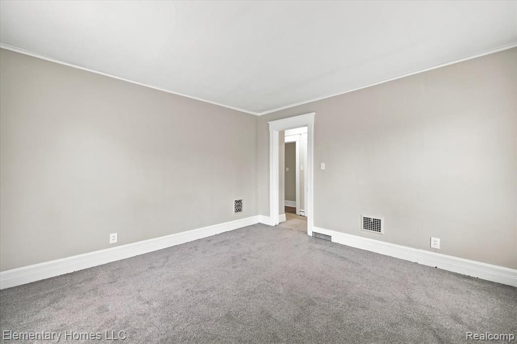 802 S LAFAYETTE Avenue, Royal Oak, MI 48067 — Photo 11