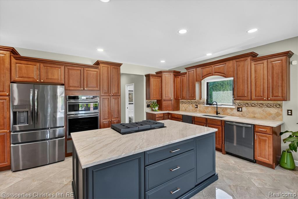 6223 Valleyfield Drive, Plymouth, MI 48170 — Photo 16