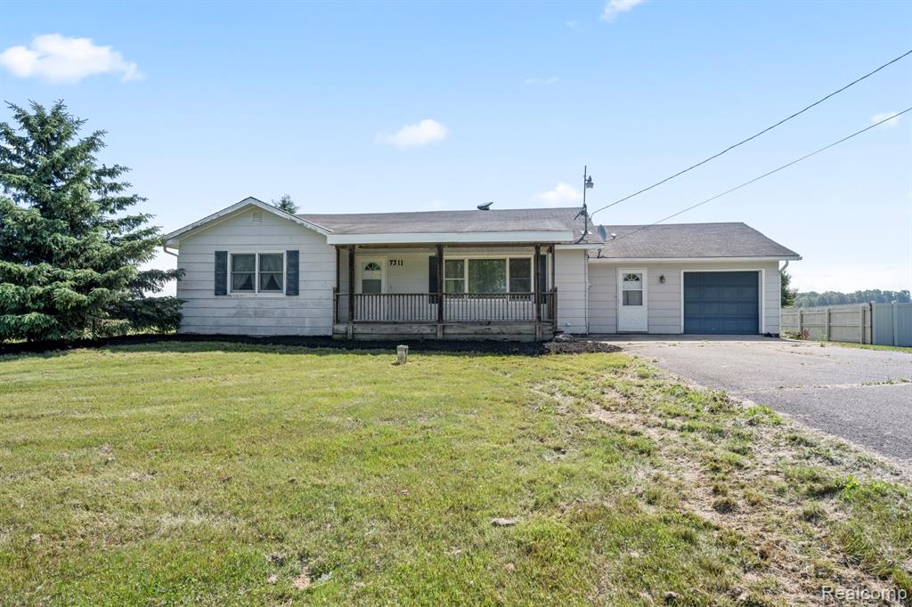 7311 S New Lothrop Road, Durand, MI 48429 — Photo 2