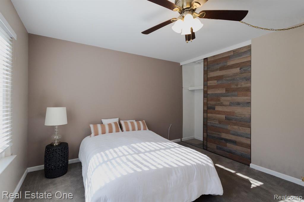 1882 NEWPORTE CT, 242, Royal Oak, MI 48073 — Photo 5