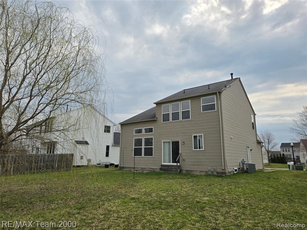 7249 Warwick Drive, Ypsilanti, MI 48197 — Photo 2