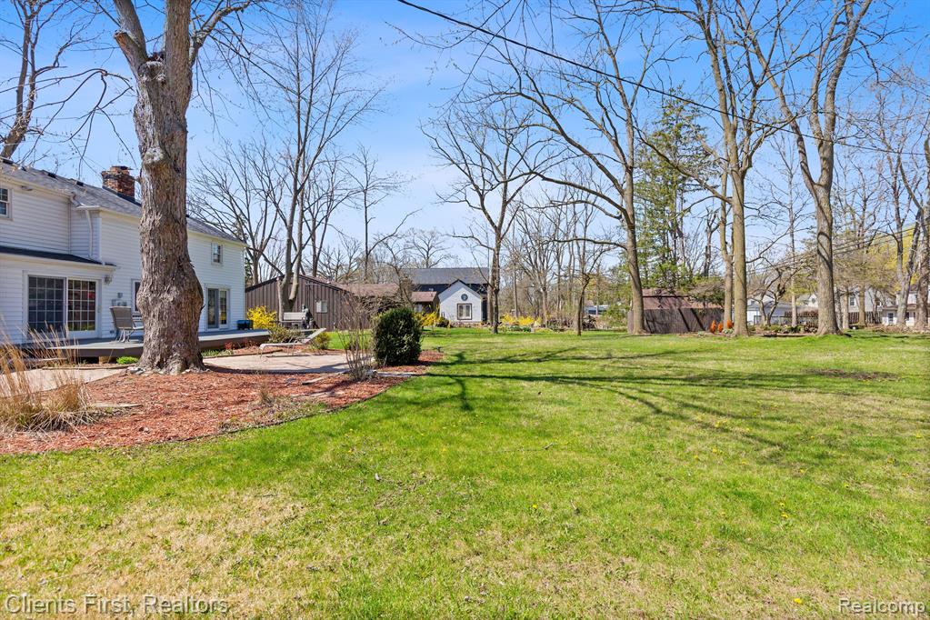 9350 BYROMAR Lane, Grosse Ile, MI 48138 — Photo 40