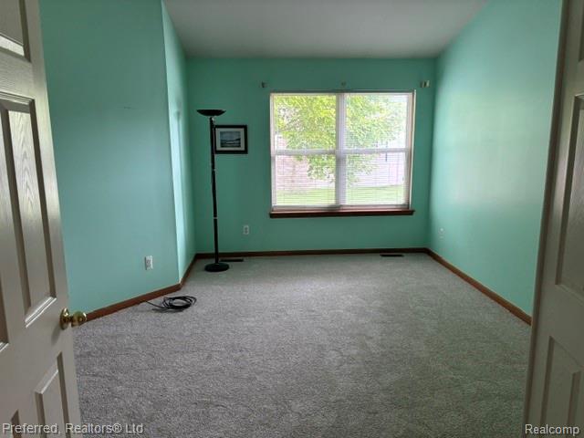 9153 Lakewood Drive, Whitmore Lake, MI 48189 — Photo 12