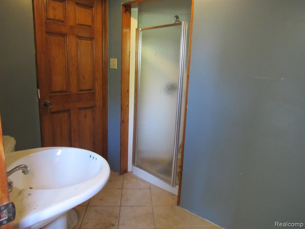 695 W Cass Avenue Road, Bay City, MI 48708 — Photo 26