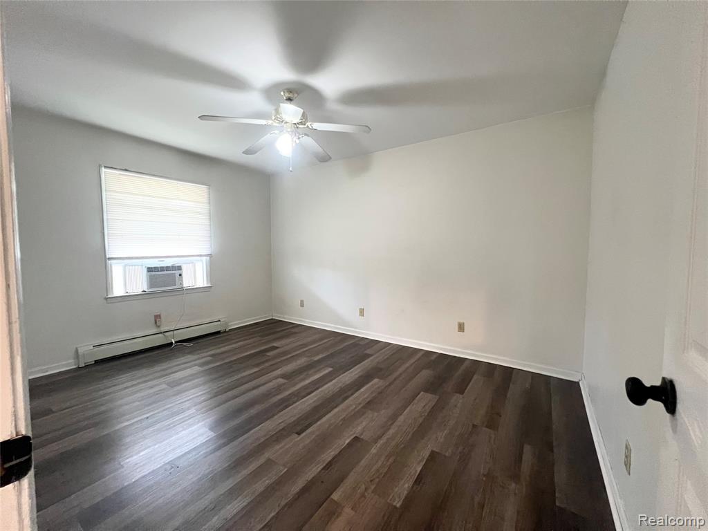 8760 Carpenter Road, Milan, MI 48160 — Photo 13