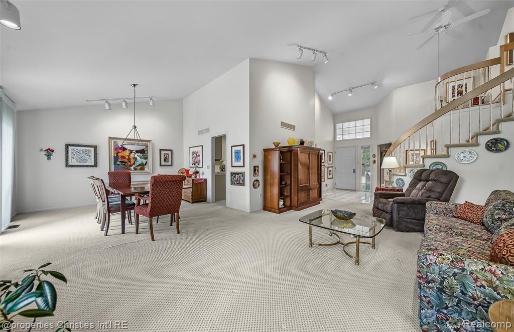 7569 Danbury Circle, West Bloomfield, MI — Photo 11