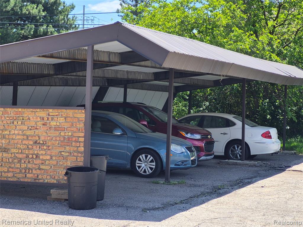 61035 11 Mile Road, 1, South Lyon, MI 48178 — Photo 2