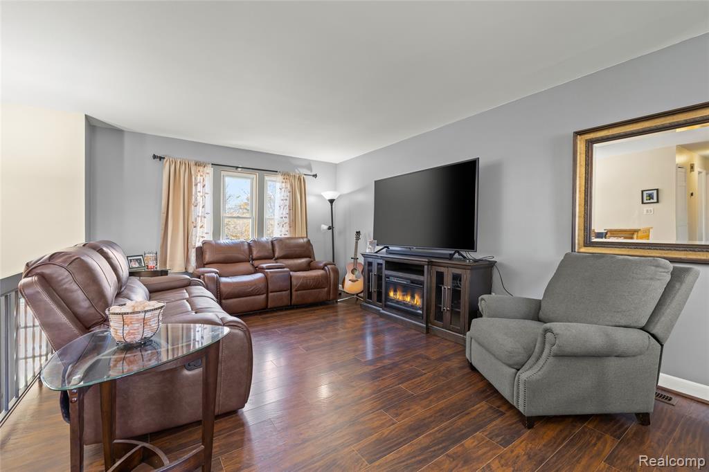 1152 Heritage Drive, Canton, MI 48188 — Photo 6