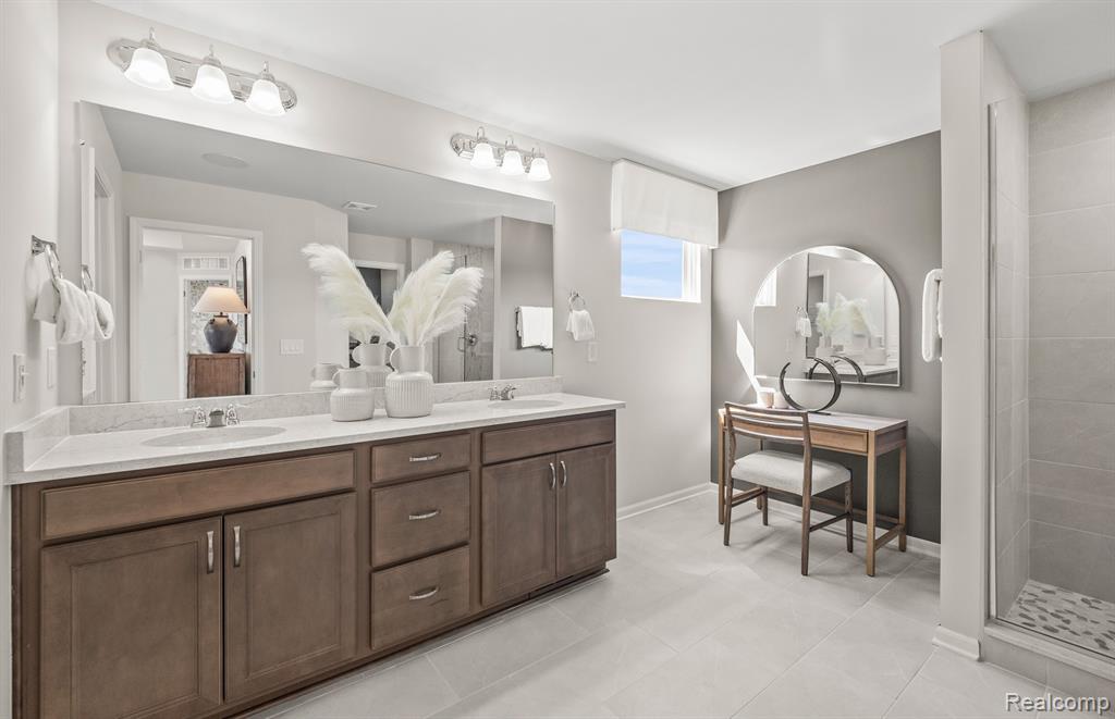 30105 Norway Drive, New Hudson, MI, 48165