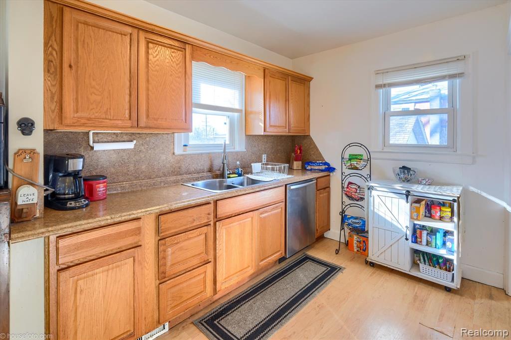 238 E Nepessing Street, Lapeer, MI 48446 — Photo 12
