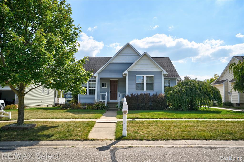 6343 Augusta Street, Swartz Creek, MI 48473 — front exterior