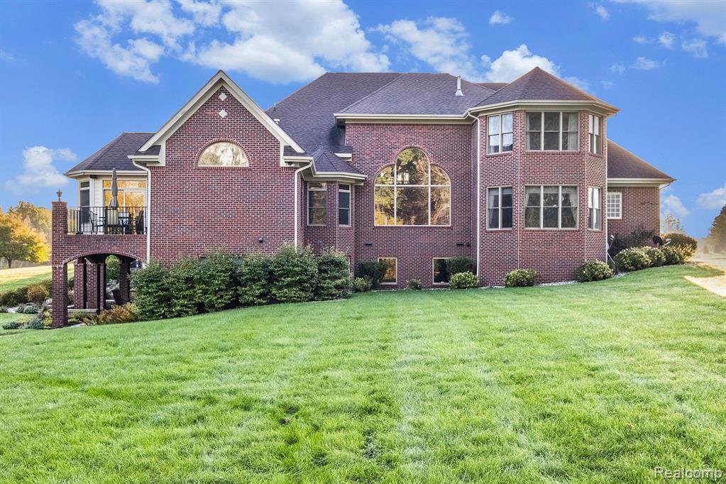 8294 WARWICK GROVES, Grand Blanc, MI 48439 — Photo 55