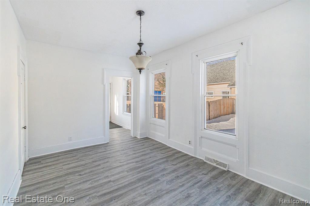 513 N MAIN Street, Bellevue, MI 49021 — Photo 8