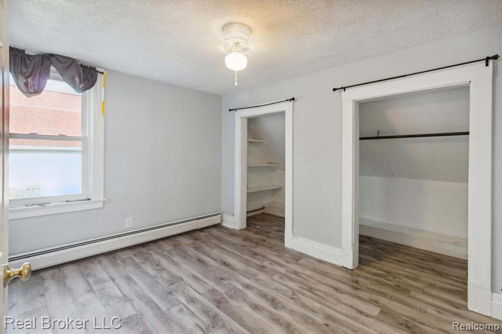 402 S 7TH Street, St. Clair, MI 48079 — Photo 19