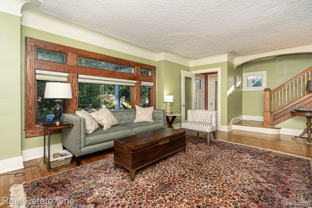 437 W Drayton Street, Ferndale, MI 48220 — Photo 2