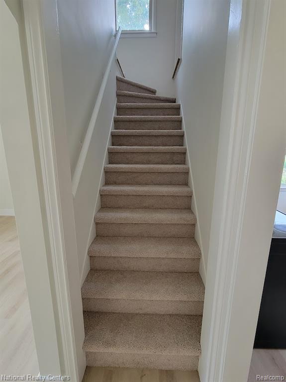 9968 Cavell Street, Livonia, MI 48150 — Photo 15
