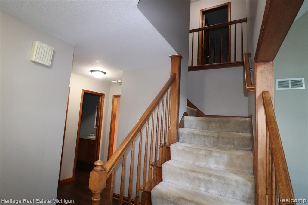 1436 Granby Street, Temperance, MI 48182 — Photo 3