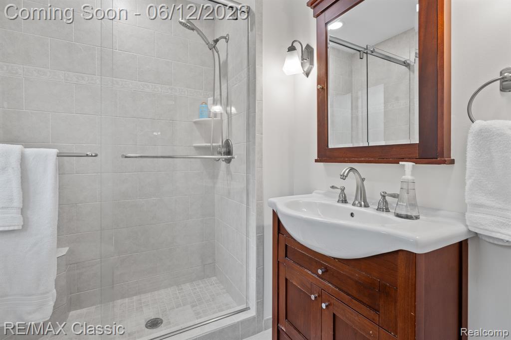 12901 Drury Lane, Plymouth, MI 48170 — Photo 26