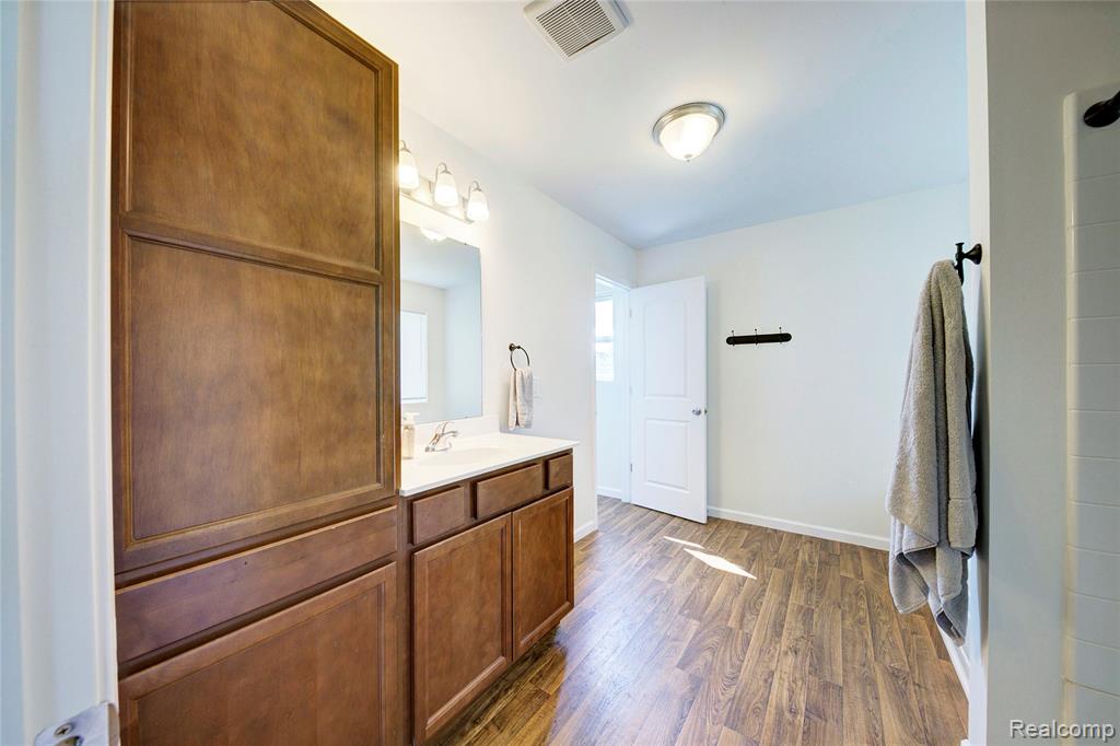 9438 Dornoch Trail, Brighton, MI 48114 — Photo 22