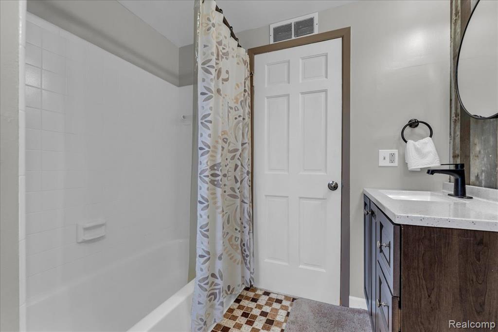 9836 Rose Street, Taylor, MI 48180 — Photo 25