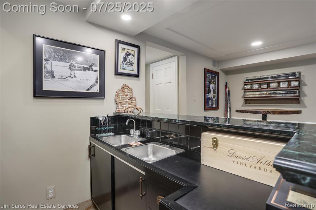 51 Lochmoor Boulevard, Grosse Pointe Shores, MI 48236 — Photo 40