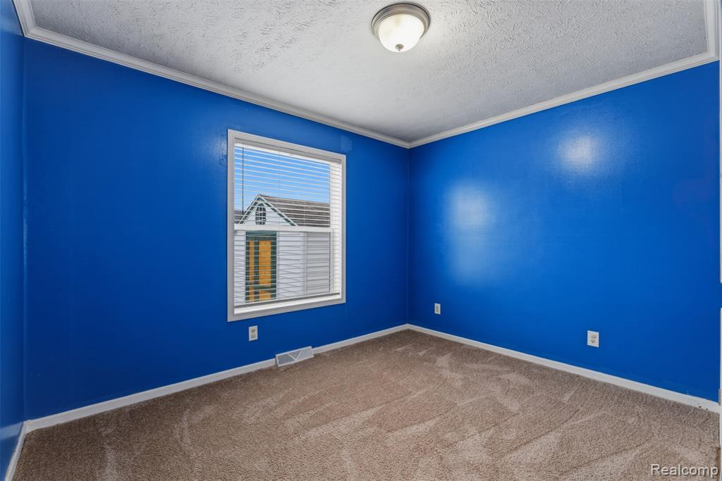 11798 Willoway Court, South Lyon, MI 48178 — Photo 16