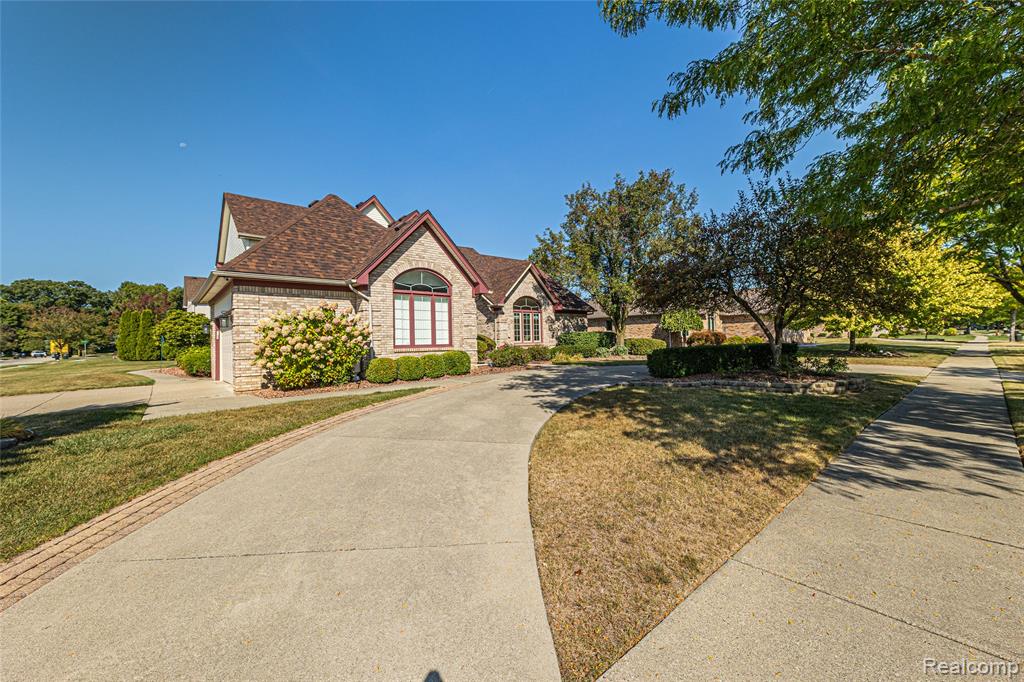 43505 Austin Drive, Sterling Heights, MI 48314 — Photo 44