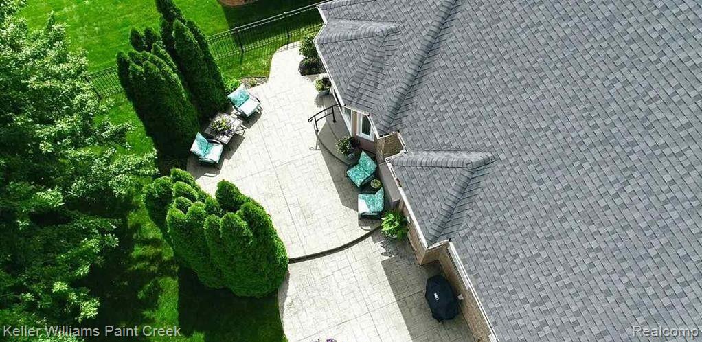 54660 BERRYFIELD Drive, Macomb, MI 48042 — Photo 33