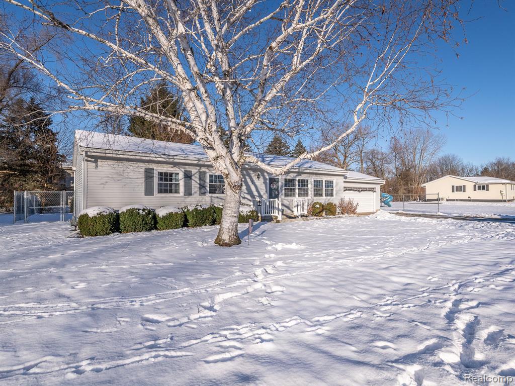 104 Valley Drive, Hudson, MI 49247 — Photo 21