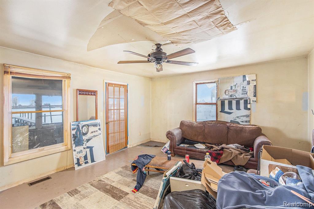 9145 ANCHOR BAY Drive, Clay, MI 48001 — Photo 4