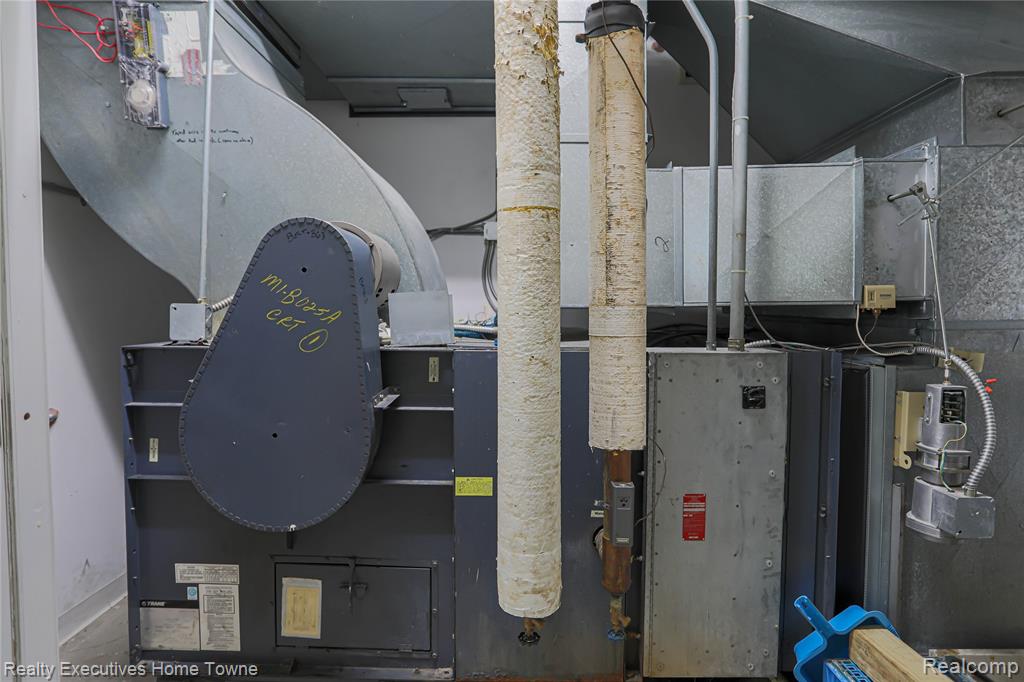 9334 River Road, Algonac, MI, 48001