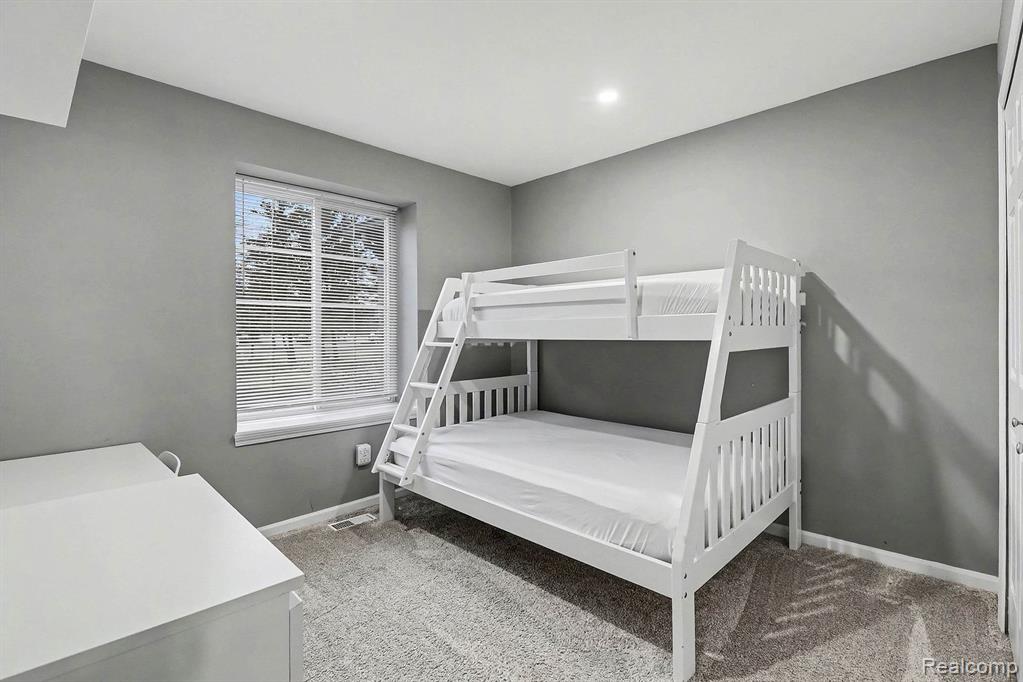 21920 Quail Ridge Drive N, Brownstown, MI 48193 — Photo 18